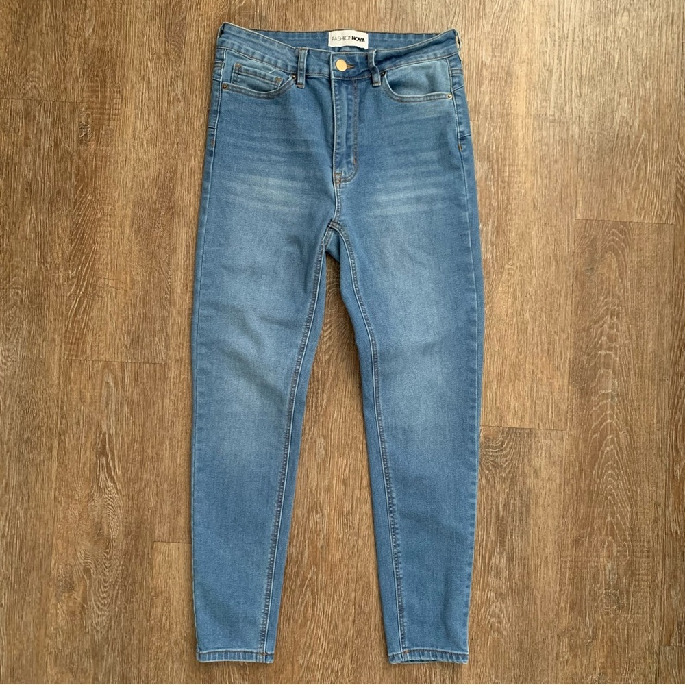 Fashion Nova High Rise Jeans Size 11